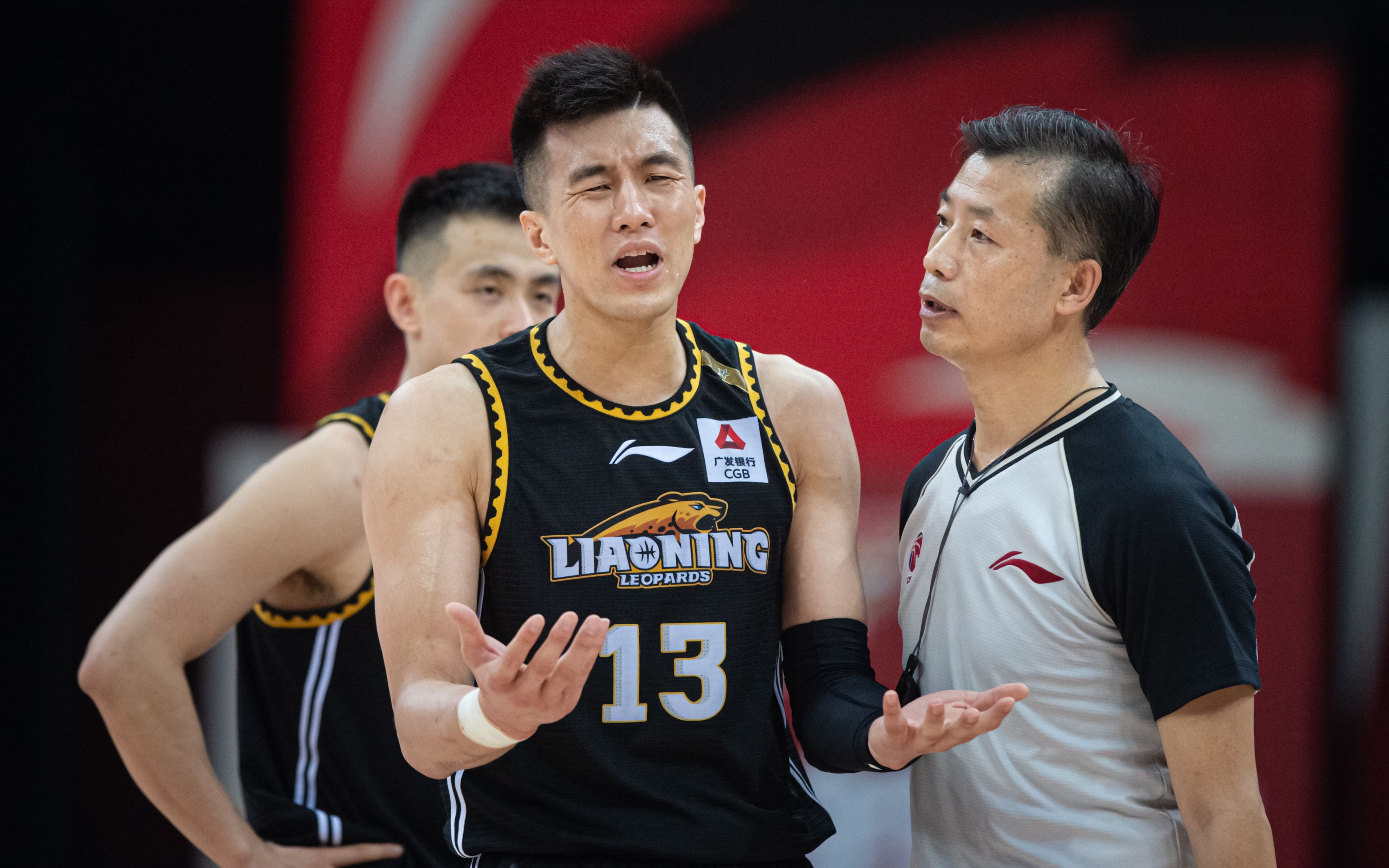 星空体育官网-今晨上海申花调整名单以备国王杯，刷新队史纪录环节打磨，质疑声仍在，资深球员宣示担当的简单介绍