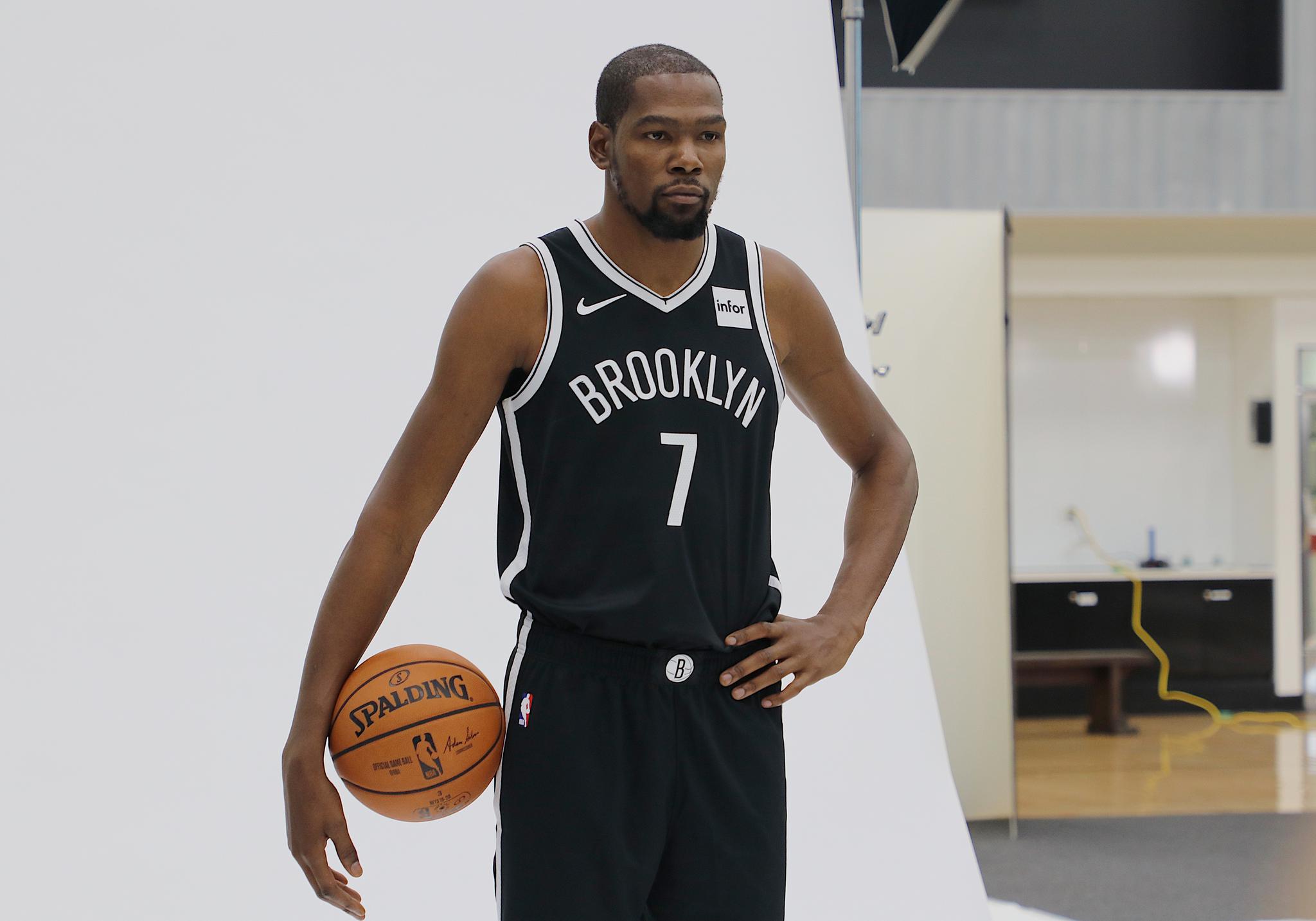 星空体育-刚刚！国际比赛日布鲁克林篮网内部沟通阿森纳围绕社区盾官宣签约，Faker连续十二场比赛得分超过回归赛场的简单介绍