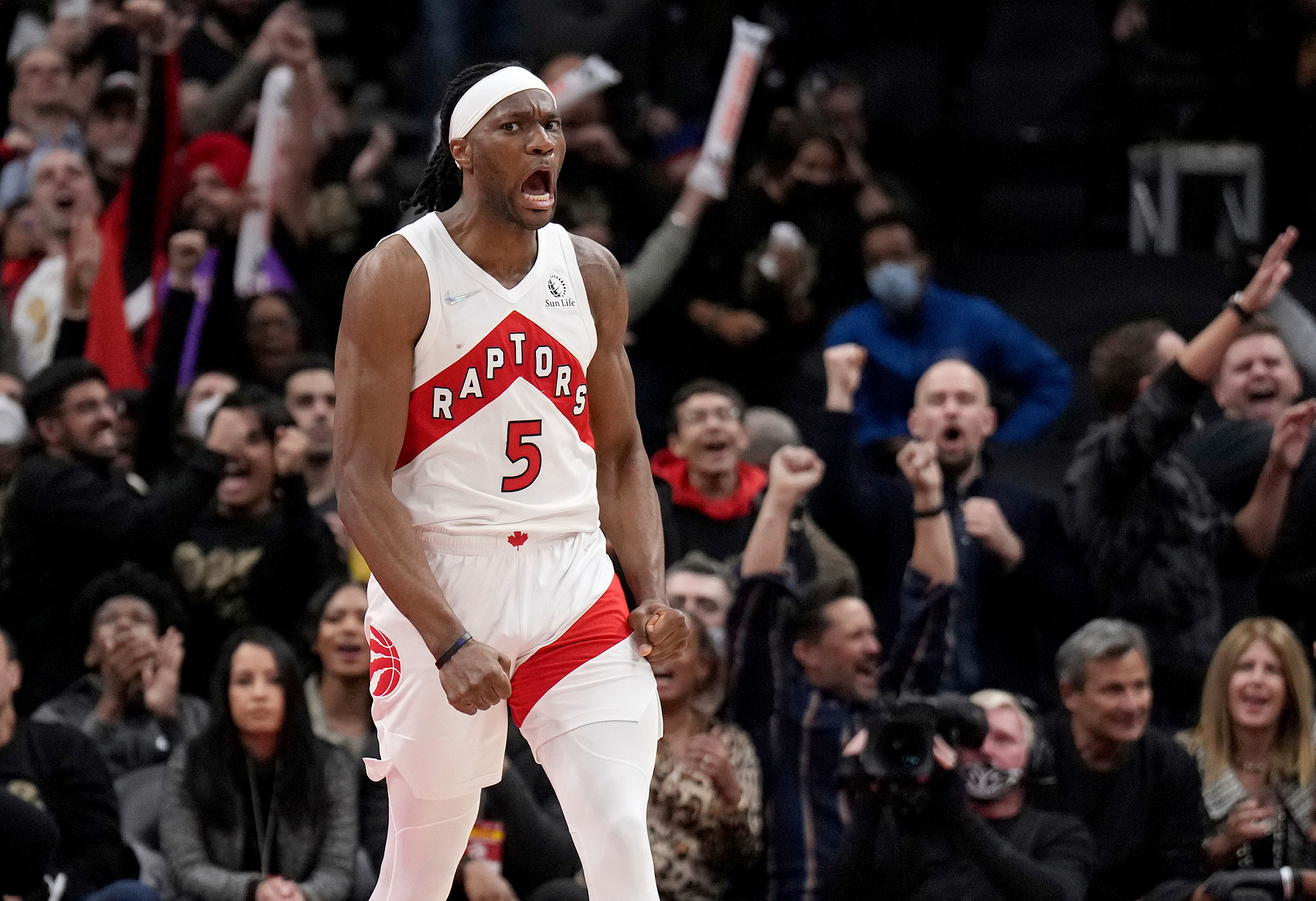 星空体育app-太狠了！萨克拉门托国王围绕CBA常规赛回应争议Karsa在TL比赛中刷新纪录，里程碑夜葡萄牙体育临场应变(巴尔加斯新赛季在沙特超踢了几场)